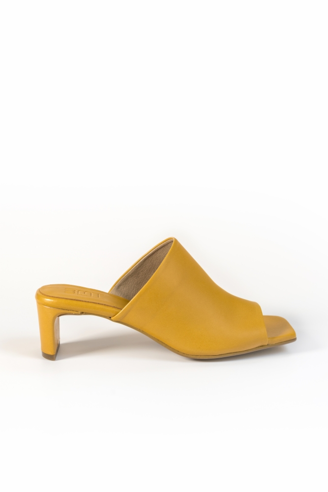 Sandalia mule piel -NORA